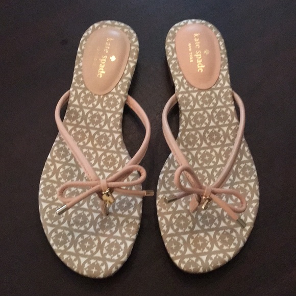 kate spade Shoes - Mint condition Kate Spade Sandal!